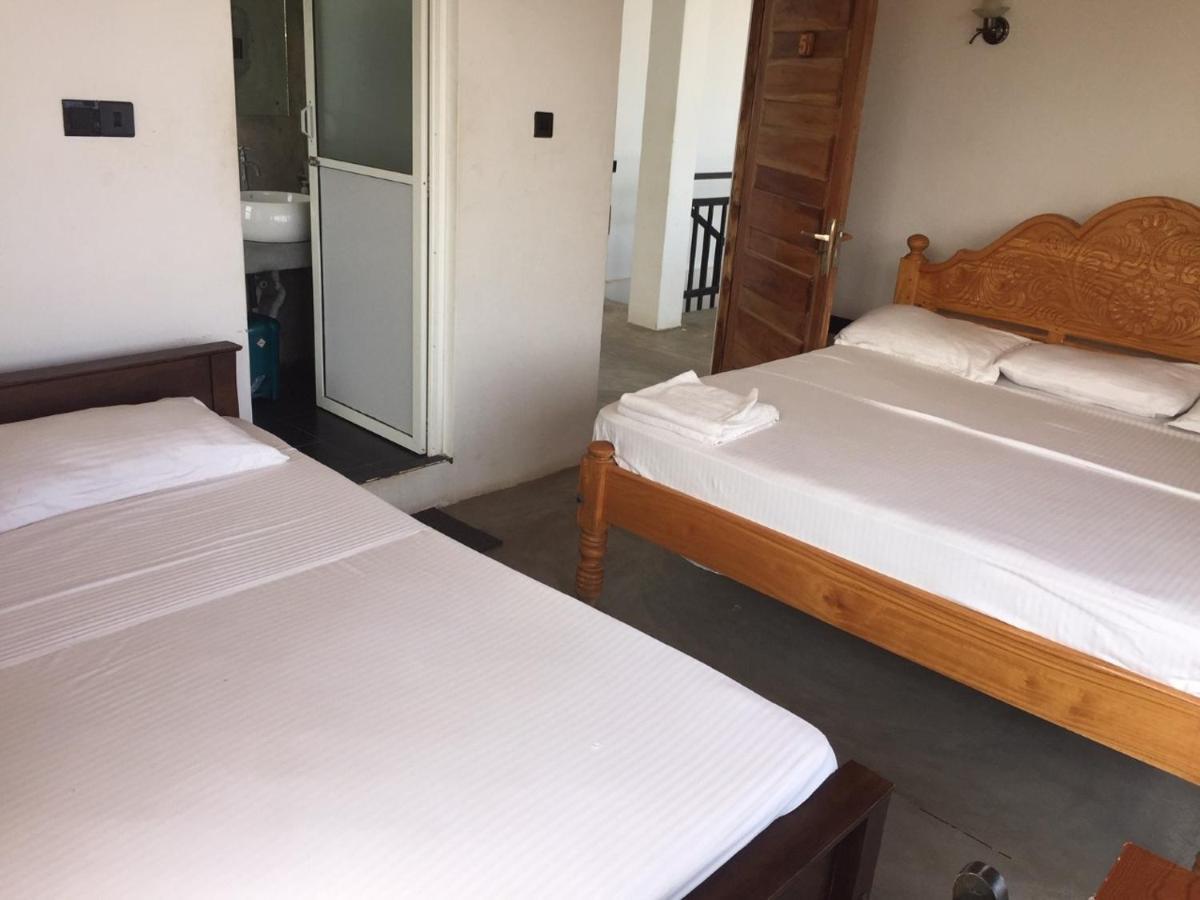 Hotel Tobiko 트링코말리 외부 사진